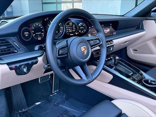 2024 Porsche 911 Carrera