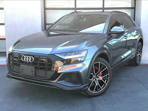 Daytona Gray Pearl Effect 2020 Audi Q8 55 Premium Plus