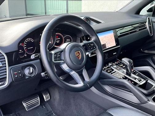 2022 Porsche Cayenne S Platinum Edition