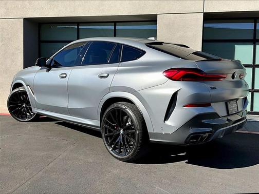 2025 BMW X6 M60i