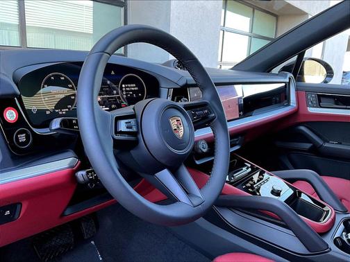 Black Metallic 2026 Porsche Cayenne