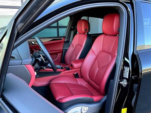 2024 Porsche Macan 