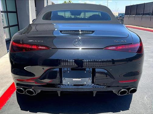 Obsidian Black Metallic 2026 Mercedes-Benz AMG SL 43 Base