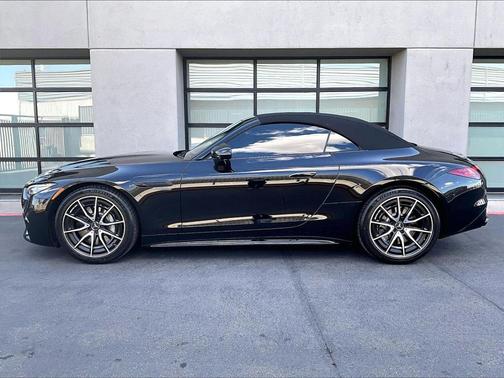 Obsidian Black Metallic 2026 Mercedes-Benz AMG SL 43 Base