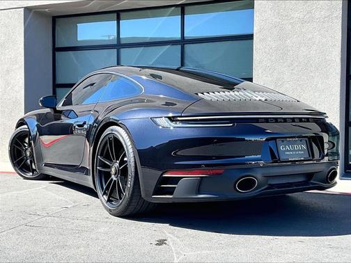 2022 Porsche 911 Carrera GTS