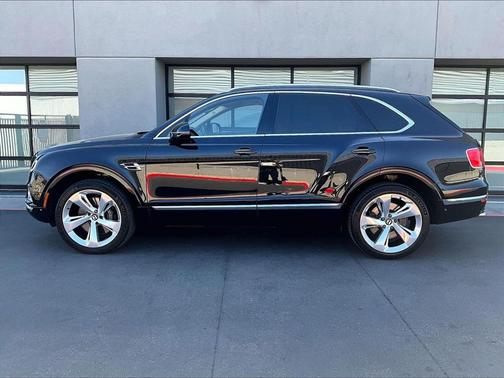 Black 2017 Bentley Bentayga W12