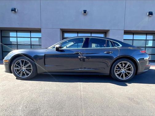 2026 Porsche Panamera 