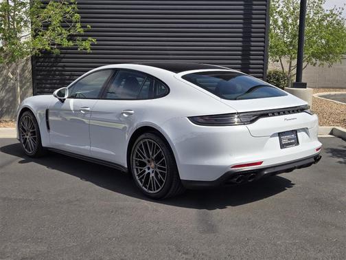 2023 Porsche Panamera Platinum Edition