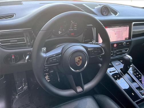 Volcano Grey Metallic 2023 Porsche Macan