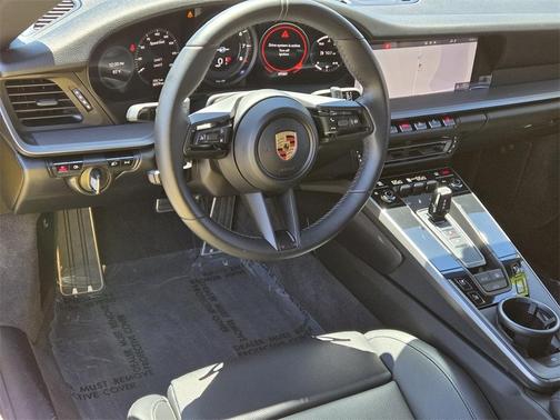 2020 Porsche 911 Carrera