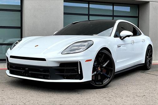 2025 Porsche Panamera 4S