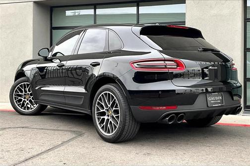 2018 Porsche Macan 