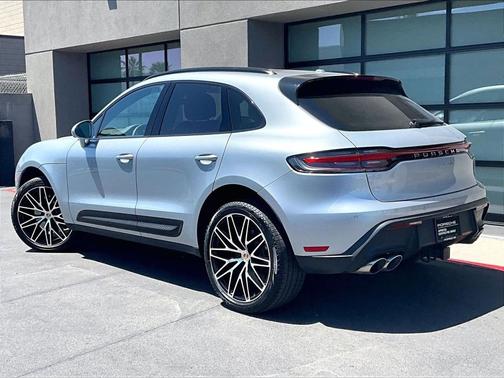 Dolomite Silver Metallic 2023 Porsche Macan S