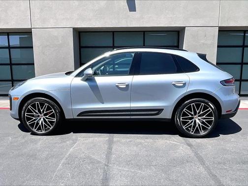 Dolomite Silver Metallic 2023 Porsche Macan S