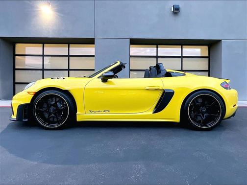 2025 Porsche 718 Spyder RS