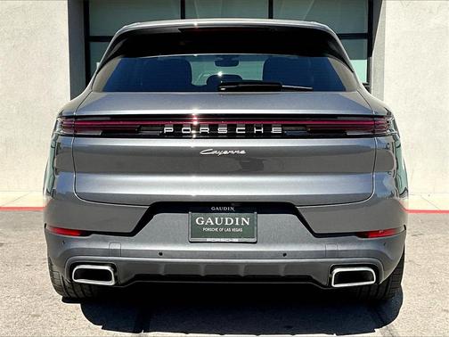 2025 Porsche Cayenne 
