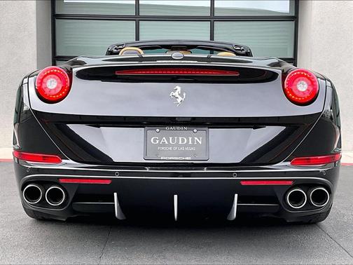 2016 Ferrari California T