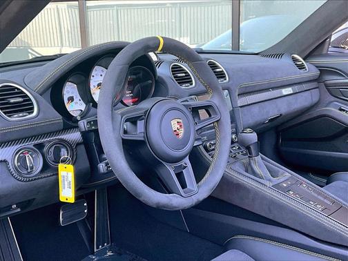 2025 Porsche 718 Spyder RS