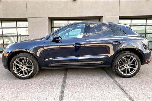 2022 Porsche Macan S