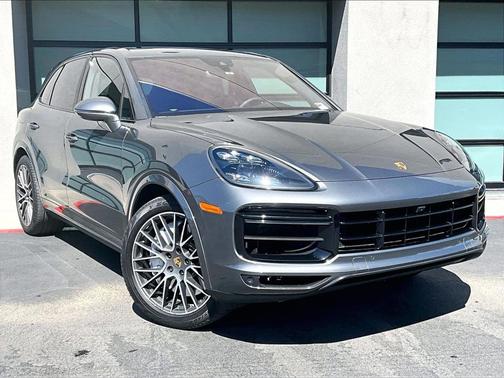 Quartzite Grey Metallic 2020 Porsche Cayenne Turbo