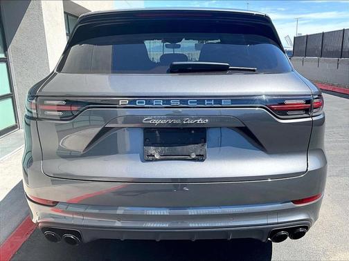 Quartzite Grey Metallic 2020 Porsche Cayenne Turbo