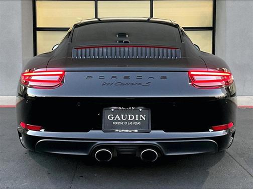 2018 Porsche 911 Carrera S