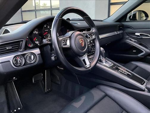 2018 Porsche 911 Carrera S