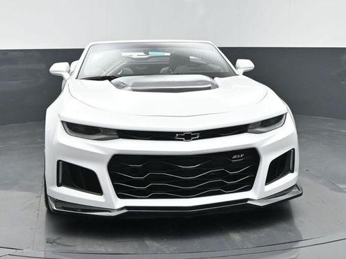 Summit White 2022 Chevrolet Camaro ZL1