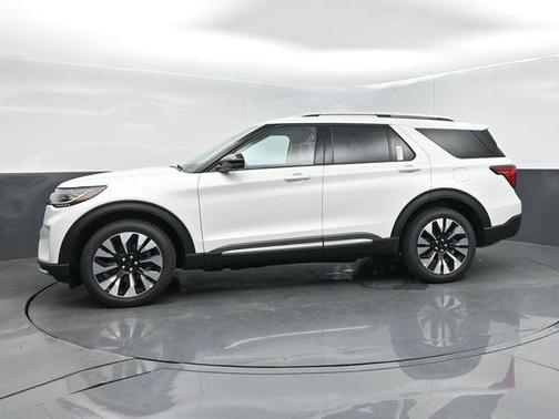 Star White Metallic Tri-Coat 2026 Ford Explorer Platinum