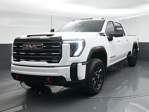 Summit White 2025 GMC Sierra 2500 AT4