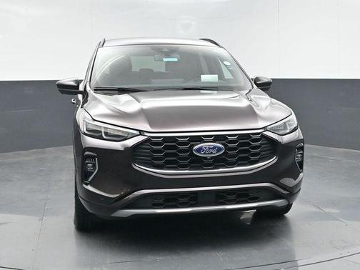 Cinnabar Red Metallic Premium Colorant 2023 Ford Escape ST-Line Elite