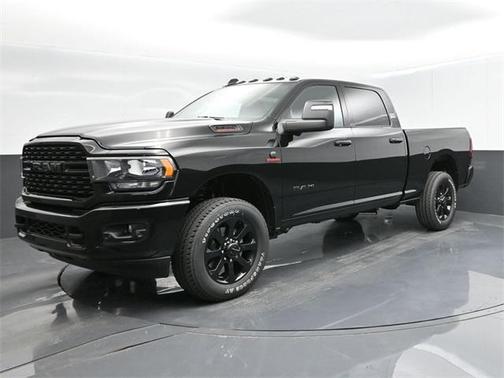 2024 RAM 3500 Big Horn Crew Cab 4x4 6'4' Box