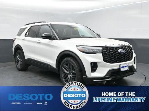 Star White Metallic Tri-Coat 2026 Ford Explorer ST-Line