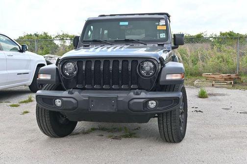 Granite Crystal Metallic Clearcoat 2023 Jeep Wrangler Willys