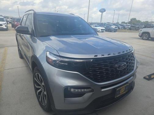 2023 Ford Explorer ST-Line