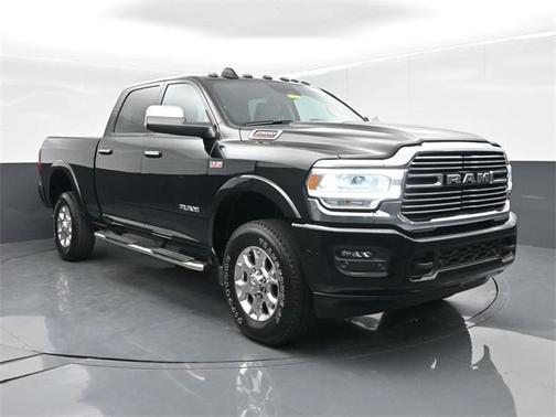2022 RAM 2500 Laramie Crew Cab 4x4 6'4' Box