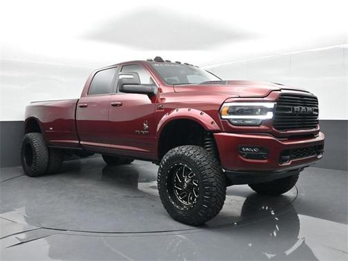 2023 RAM 3500 Laramie Crew Cab 4x4 8' Box