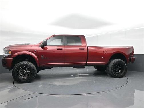 2023 RAM 3500 Laramie Crew Cab 4x4 8' Box