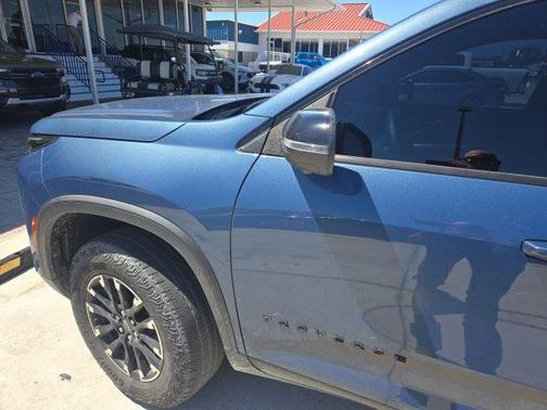 Lakeshore Blue Metallic 2024 Chevrolet Traverse AWD Z71