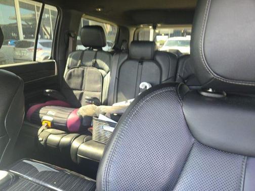 Diamond Black Crystal Pearlcoat 2022 Jeep Wagoneer Series II 4x4