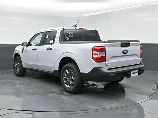 Space White Metallic 2026 Ford Maverick XLT