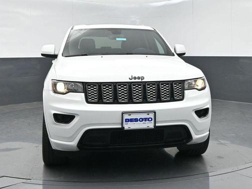Bright White Clearcoat 2019 Jeep Grand Cherokee Altitude