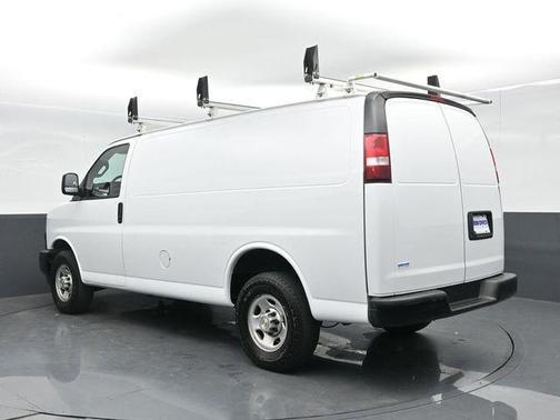 2024 Chevrolet Express 2500 RWD 2500 Regular Wheelbase WT