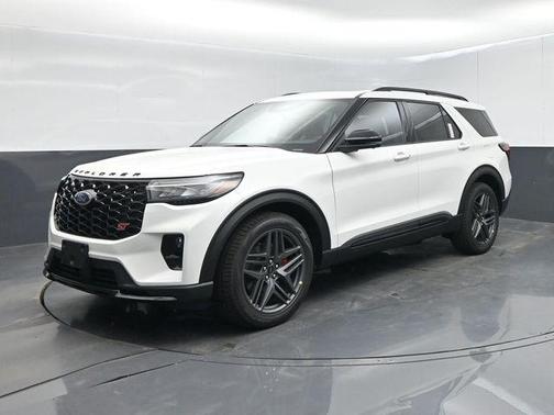 Star White Metallic Tri-Coat 2026 Ford Explorer ST