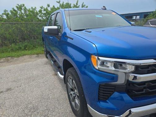 Glacier Blue Metallic 2024 Chevrolet Silverado 1500 LT