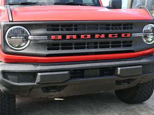 2023 Ford Bronco Base