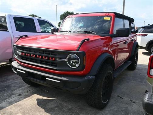 2023 Ford Bronco Base
