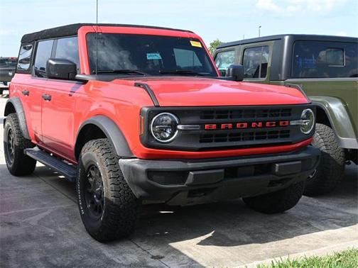 2023 Ford Bronco Base