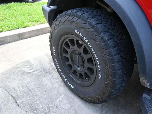2023 Ford Bronco Base