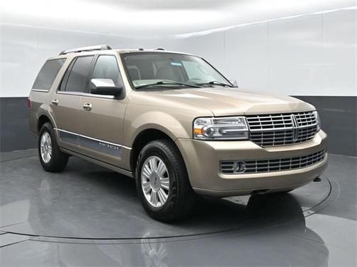 2014 Lincoln Navigator Base